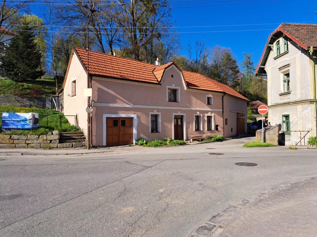 Vila Hedvika Nové Hrady Exterior foto